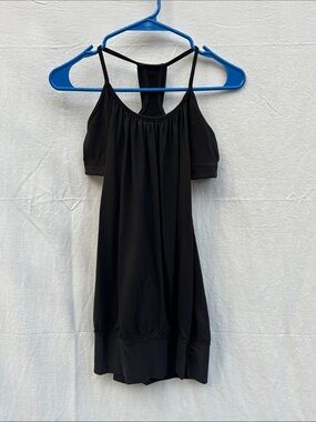 Lululemon No Limits tank